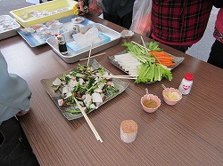 日南試験地産の野菜の試食