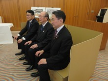 鳥取県と西日本段ボール工業組合との「災害時における段ボール製品の調達に関する協定」締結式2