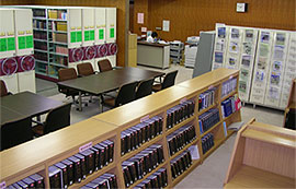 図書室内写真１