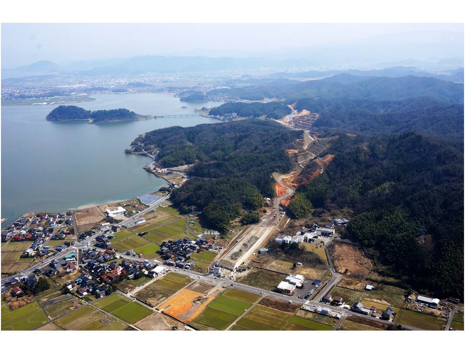 鳥取西道路(吉岡温泉IC(仮称))付近
