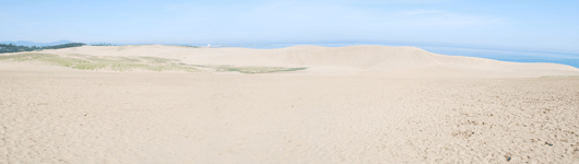 「馬の背」の風景－さらさらの白砂が横たわっているように見えます