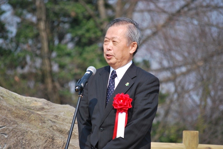 衣笠理事長からあいさつ