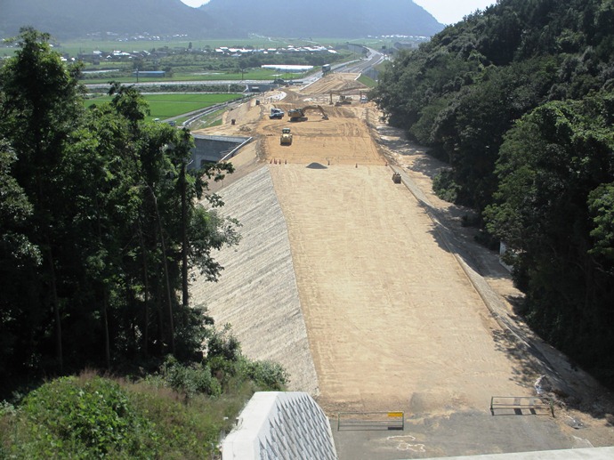 岩美IC（道竹城トンネル側より）の写真