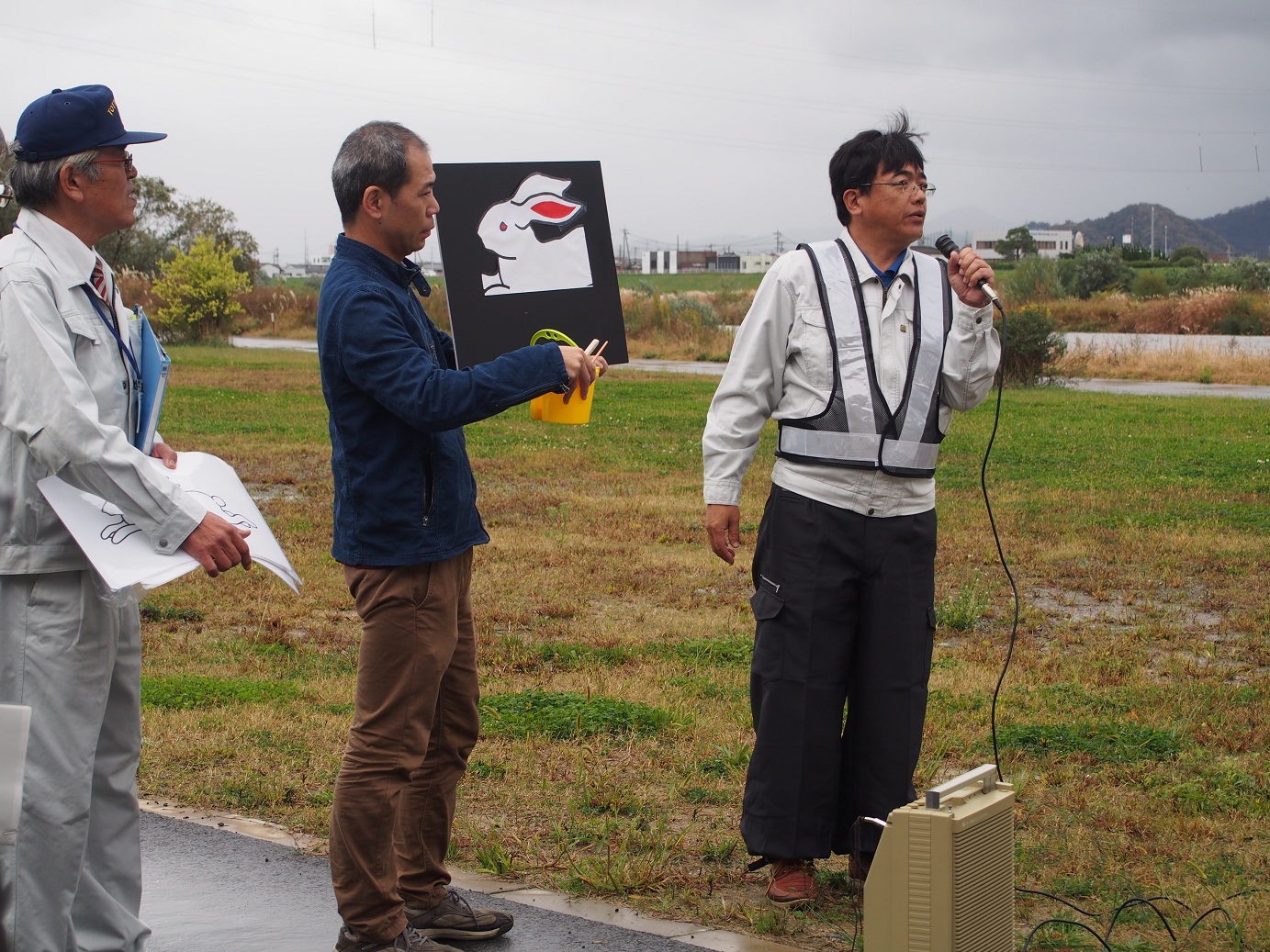 鈴木塗装さん説明の様子