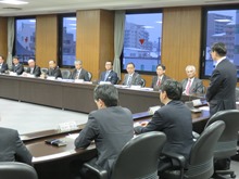 緊急雇用対策会議2