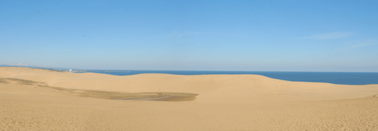 「馬の背」の風景－真っ青な日本海