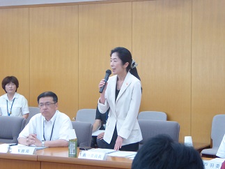 会議の様子８