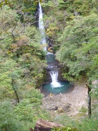 大山滝の様子