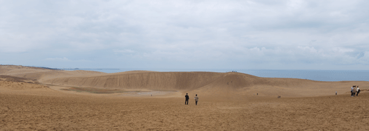 「馬の背」の風景－すっきりしない空模様