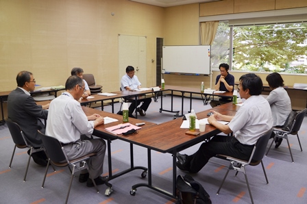 考古部会での協議の様子の写真