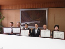 献血運動推進協力団体に対する表彰状・感謝状の贈呈式2