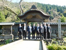 視察