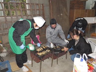 炭火でふっくら焼き鳥