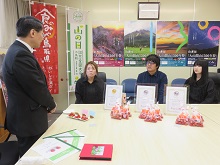 受賞報告会1