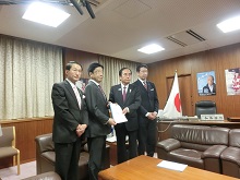 北朝鮮による拉致被害者を救出する知事の会による大臣要望1