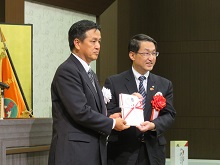 日赤鳥取県支部への活動資金贈呈式1