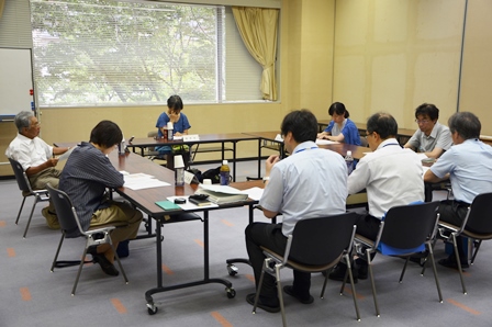 民俗部会での協議の様子の写真