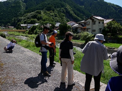 板井原川岸