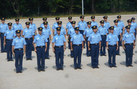 警察 学校 厳しい