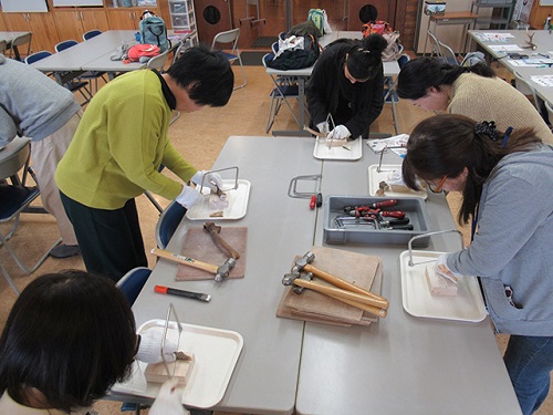 制作状況(鋸切断)写真