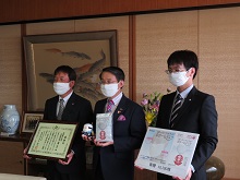 福助株式会社からの とっとりささえあいマスクバンクへの布マスク寄贈式2