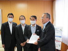 「美味しい 楽しい 行ってみ隊」及び新規高等学校卒業予定者求人の合同要請キャラバン2