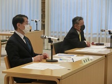 河野行政改革担当大臣と全国知事会との意見交換会1