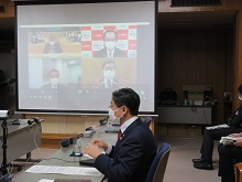 新型コロナウイルス感染症に関する全国知事会と国との意見交換会1