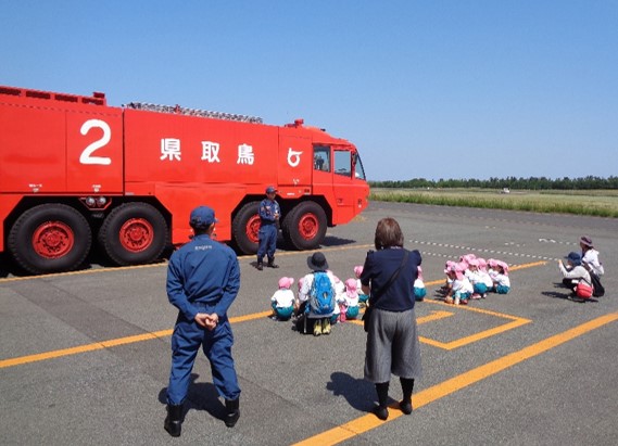 鳥取空港ビルサービス・就業中の写真