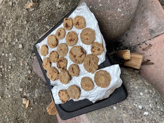 どんぐりクッキーを焼く