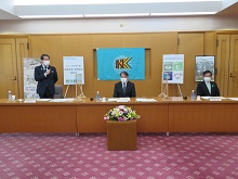 ニッポン高度紙工業株式会社との「とっとり共生の森」森林保全・管理協定調印式2