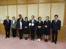 鳥取県立鳥取商業高等学校からのイカコロッケ開発報告会2