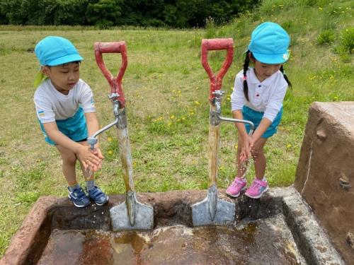 こちらもむきばんだオリジナル!スコップの水道蛇口