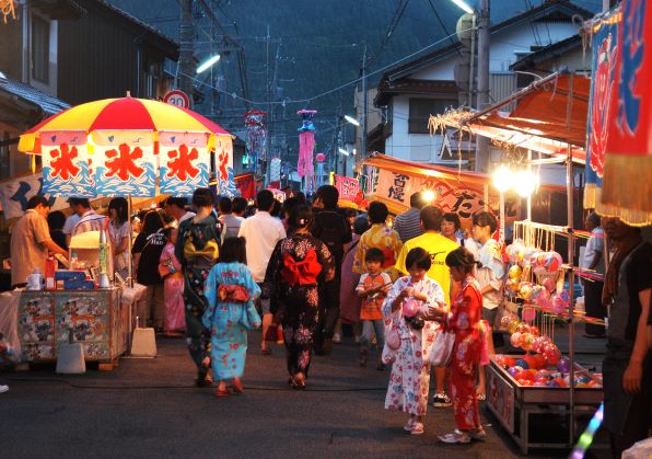 根雨祭りの様子