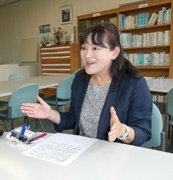 鎌谷眞里子さんの写真