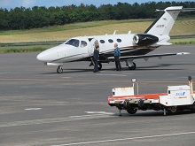マイクロジェット株式会社からの航空運送事業許可報告及びファーストフライト2