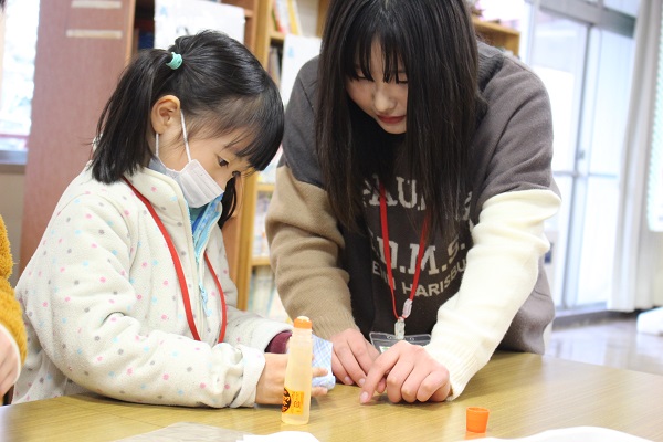 ひなかざり作り1