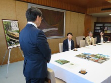 今井印刷株式会社からの「特急やくも写真集」出版報告会1