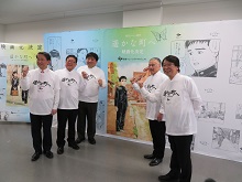 谷口ジロー原作『遥かな町へ』の映画製作発表会2