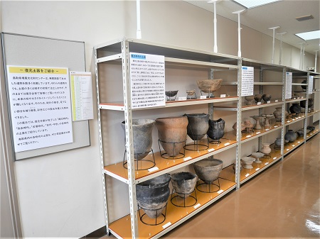 収蔵展示コーナーの様子