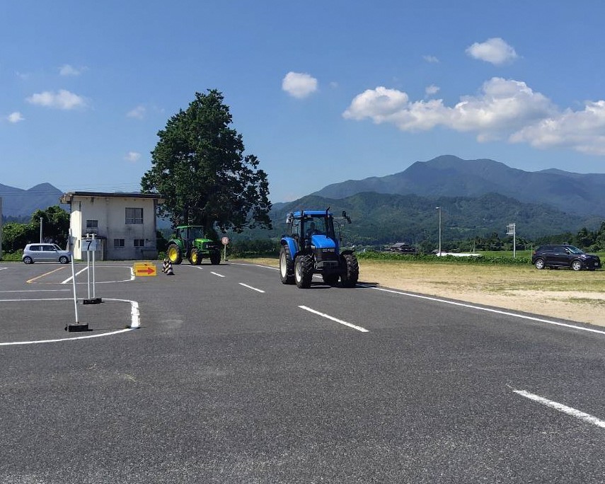指定速度（15km/h）の直線走行の様子です。