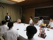 鳥取城北高等学校男子バスケットボール部からの全国高等学校総合体育大会優勝報告会1