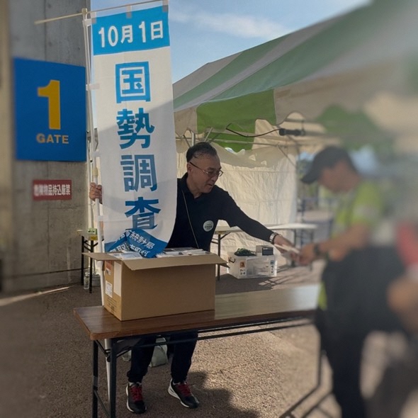 AXISバードスタジアムの入場ゲートにてPR活動中の写真