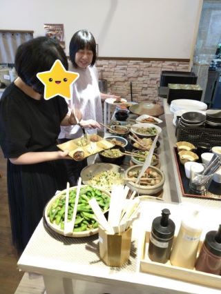 料理をとる