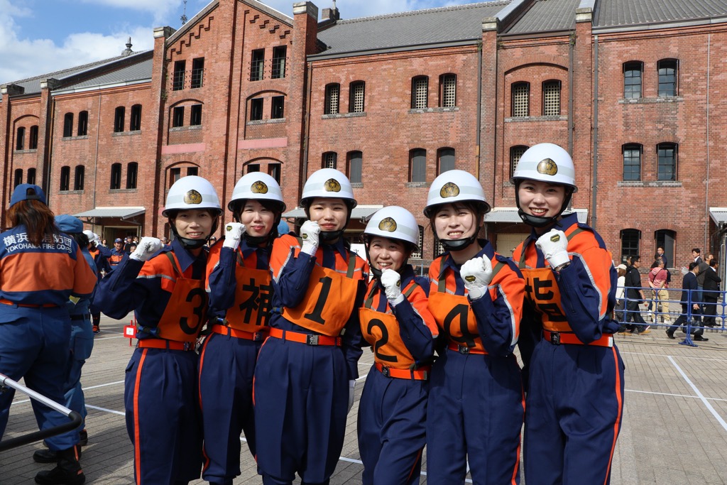 写真（ガッツポーズ）