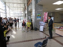 東京2025デフリンピックキャラバン隊巡回動画の贈呈及び県庁での展示公開セレモニー1