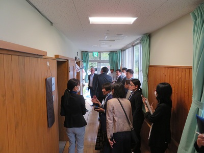 県内調査（県立皆成学園）の様子