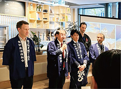 フランスでのトッププロモーションの様子1