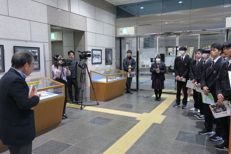 鳥取敬愛高等学校授業展示観覧写真1