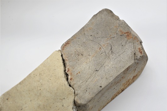 サメの絵が描かれた砥石